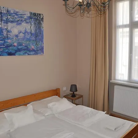 Belvaros Vendeghaz Πανσιόν Székesfehérvár
